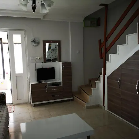 Vakantiehuis Guendogdu Tatil Sitesinde Dubleks Villa Side