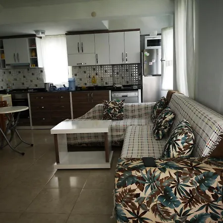 Guendogdu Tatil Sitesinde Dubleks Villa Vakantiehuis Side